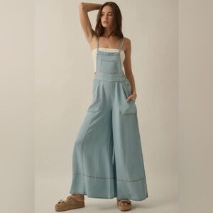 🆕🤍CHAMBRAY WIDE LEG JUMPER